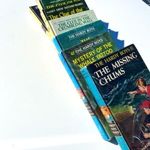 7 Vintage Hardy Boys and Nancy Drew Books (Lot of Seven) **Not A Full Set**